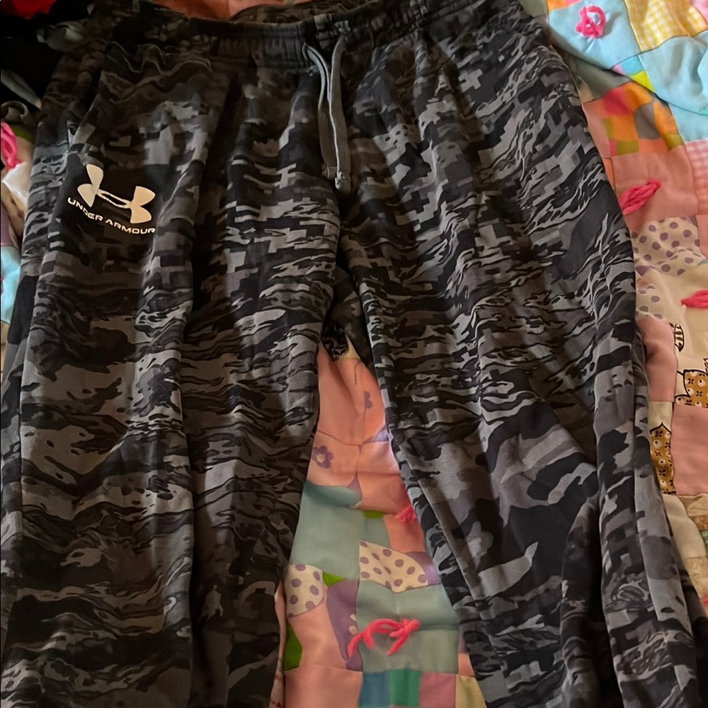 Under Armour Kids Camo Joggers - Black and Gray